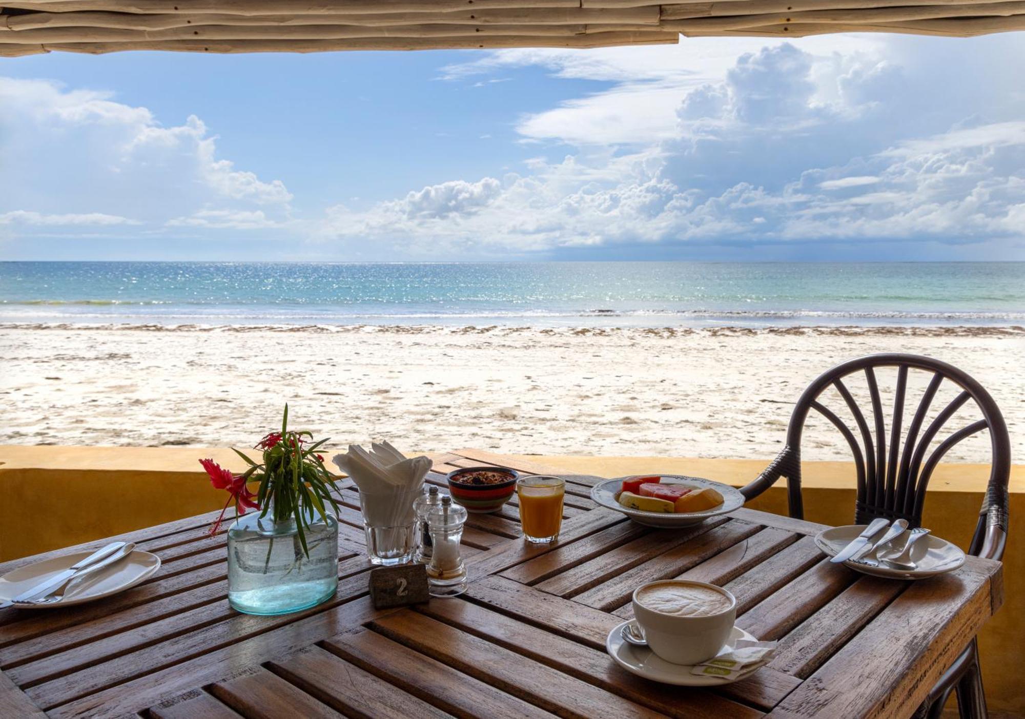 Blue Marlin Beach Hotel Diani Beach Exterior photo