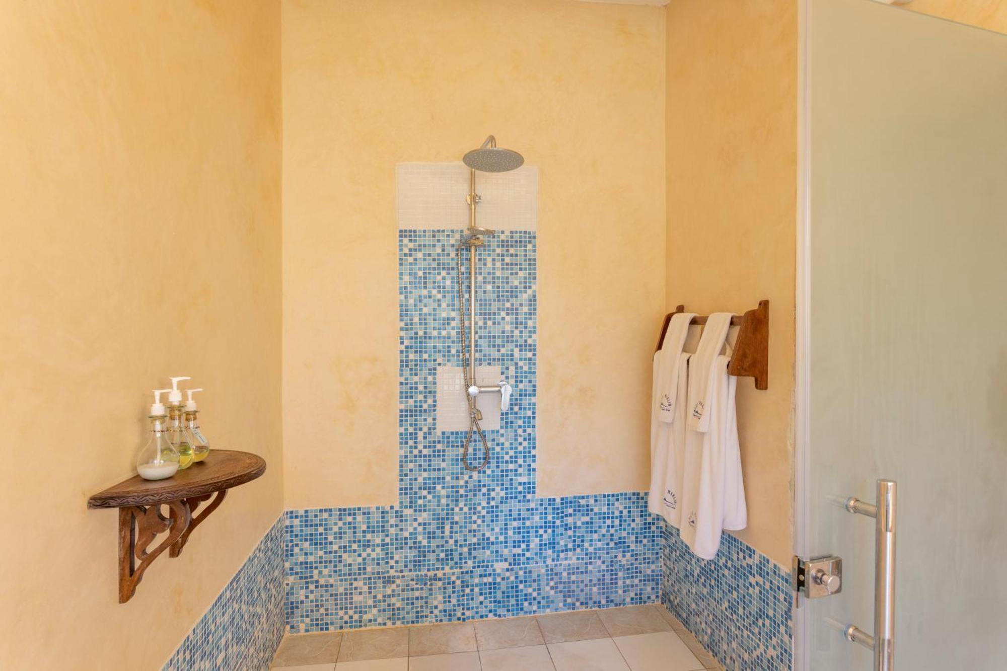 Blue Marlin Beach Hotel Diani Beach Room photo