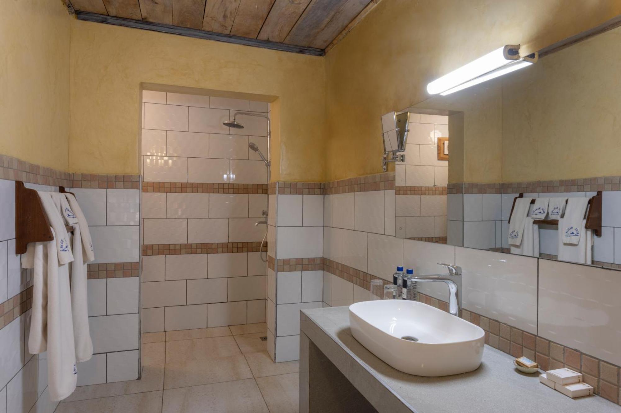 Blue Marlin Beach Hotel Diani Beach Room photo