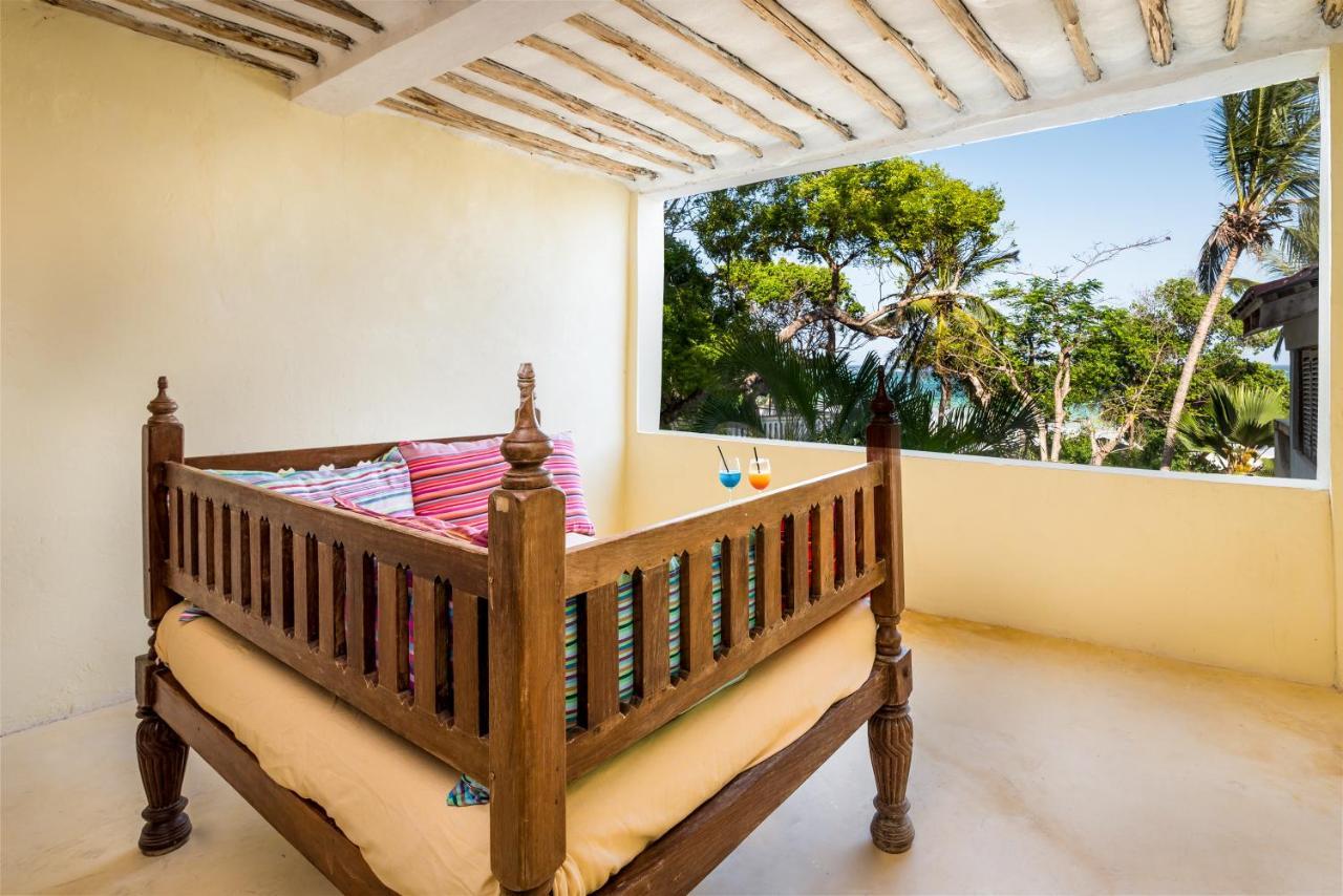 Blue Marlin Beach Hotel Diani Beach Exterior photo