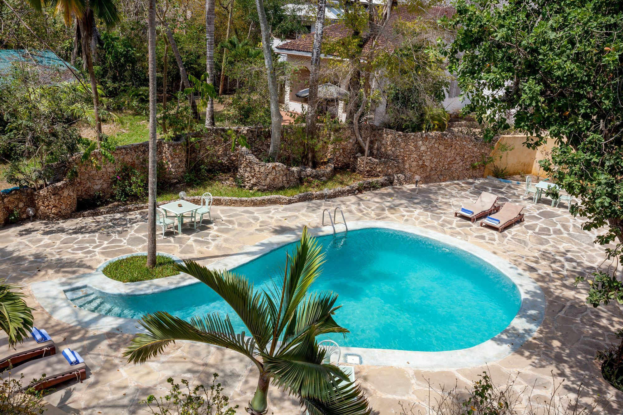 Blue Marlin Beach Hotel Diani Beach Exterior photo